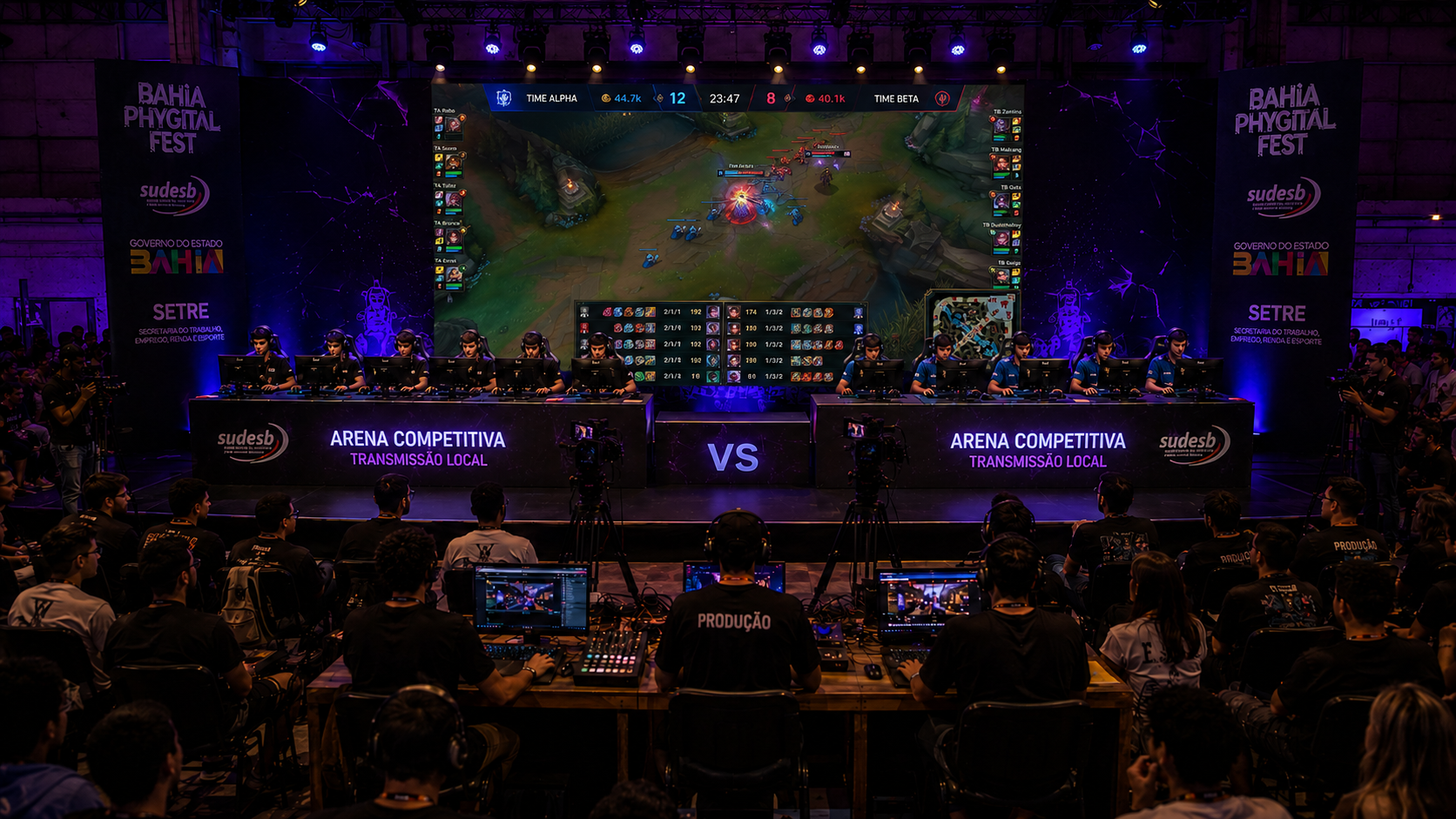 Arena competitiva da FBGE durante finais ao vivo, telão com transmissão e público presente